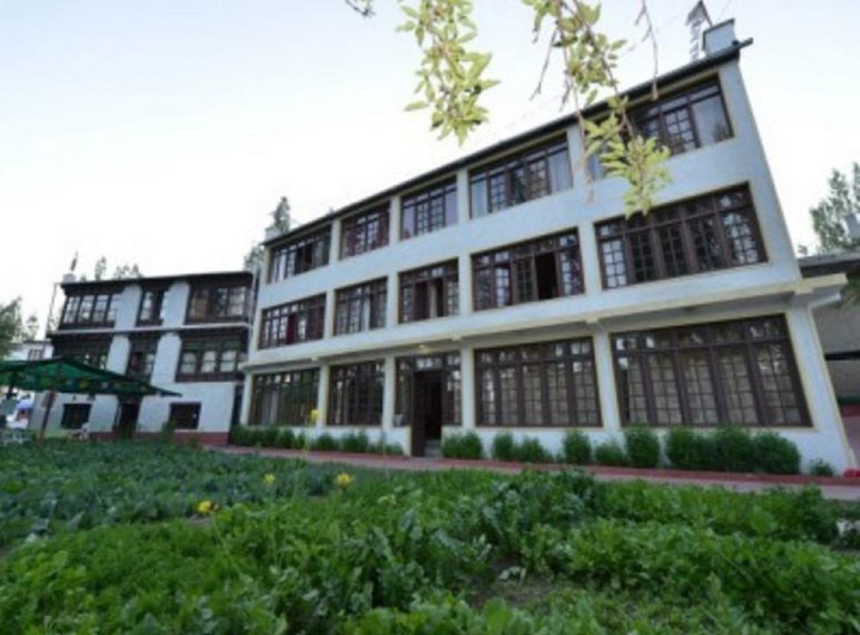 Hotel Asia Leh Esterno foto